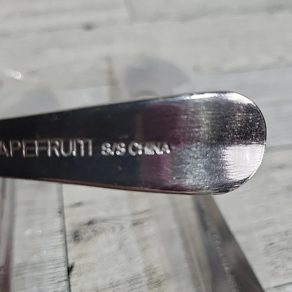 Enjoy Grapefruit Spoons Set of 3 New in Package Stainless Steel - Picture 7 of 7